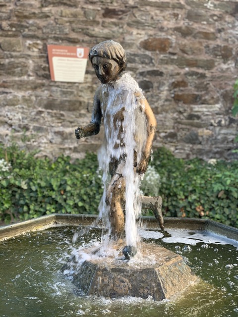 Barfu&szlig;l&auml;ufer